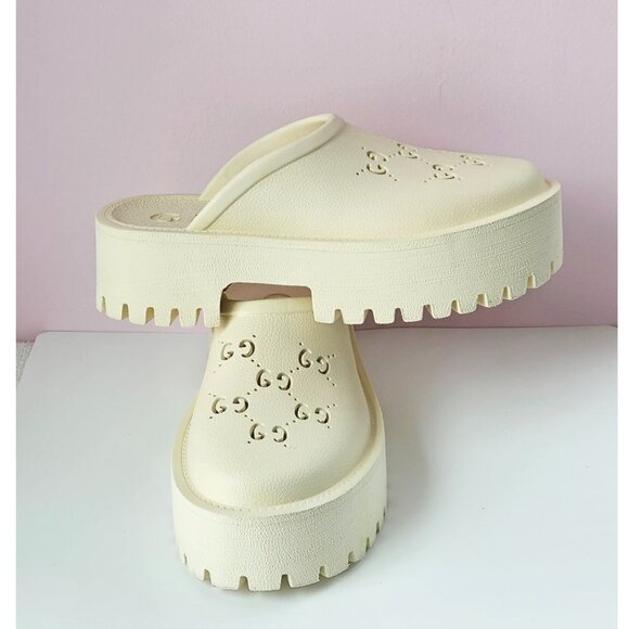 Gucci Platform Perforated G Slip On Sandals. - Picture 4 of 7